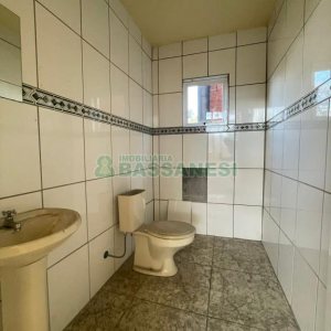 Pavilhão com 800m², no bairro Sagrada Família em Caxias do Sul para Alugar