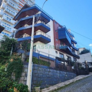 Apartamento com 208m², 3 dormitórios, 2 vagas, no bairro Madureira em Caxias do Sul para Comprar