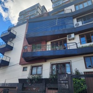 Apartamento com 208m², 3 dormitórios, 2 vagas, no bairro Madureira em Caxias do Sul para Comprar