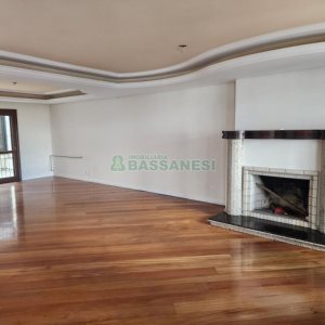 Apartamento com 208m², 3 dormitórios, 2 vagas, no bairro Madureira em Caxias do Sul para Comprar