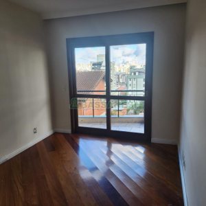 Apartamento com 208m², 3 dormitórios, 2 vagas, no bairro Madureira em Caxias do Sul para Comprar