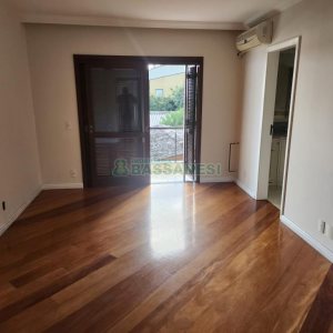 Apartamento com 208m², 3 dormitórios, 2 vagas, no bairro Madureira em Caxias do Sul para Comprar
