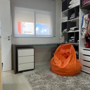 Apartamento com 109m², 3 dormitórios, 2 vagas, no bairro Santa Catarina em Caxias do Sul para Comprar