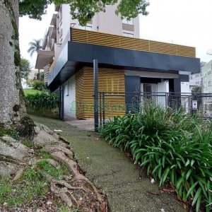 Casa Comercial com 240m², no bairro Nossa Senhora de Lourdes em Caxias do Sul para Comprar