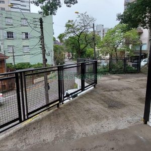 Casa Comercial com 240m², no bairro Nossa Senhora de Lourdes em Caxias do Sul para Comprar