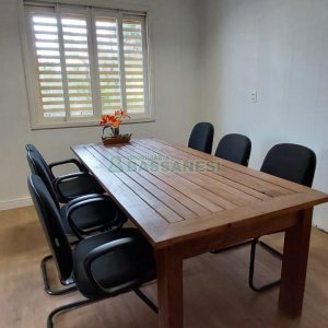 Casa Comercial com 240m², no bairro Nossa Senhora de Lourdes em Caxias do Sul para Comprar