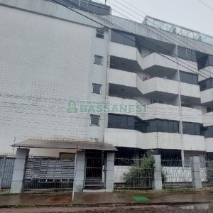 Apto Mobiliado com 25m², 1 dormitório, no bairro Presidente Vargas em Caxias do Sul para Comprar