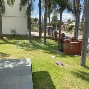 Casa com 580m², 5 dormitórios, 5 vagas, no bairro Bela Vista em Caxias do Sul para Comprar