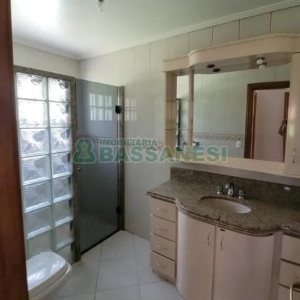 Casa com 580m², 5 dormitórios, 5 vagas, no bairro Bela Vista em Caxias do Sul para Comprar