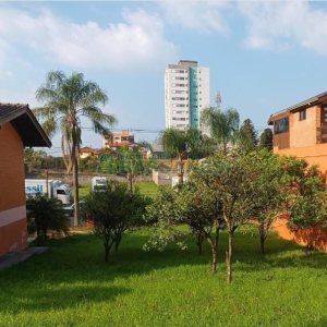 Casa com 580m², 5 dormitórios, 5 vagas, no bairro Bela Vista em Caxias do Sul para Comprar