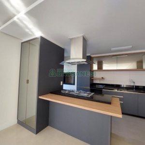 Apartamento com 158m², 3 dormitórios, 3 vagas, no bairro Jardim América em Caxias do Sul para Comprar