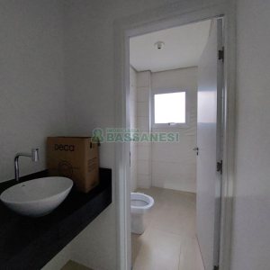 Apartamento com 65m², 2 dormitórios, 2 vagas, no bairro São Luiz em Caxias do Sul para Comprar