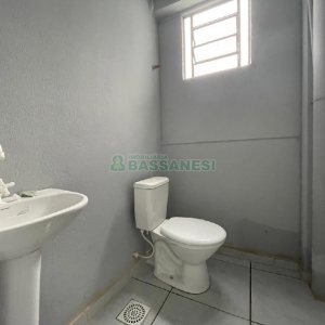 Pavilhão com 250m², no bairro Vila Verde em Caxias do Sul para Alugar