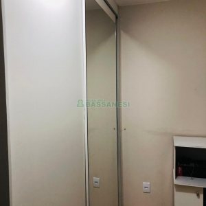 Apto Mobiliado com 52m², 2 dormitórios, 1 vaga, no bairro Treviso em Caxias do Sul para Alugar