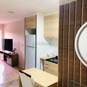 Apto Mobiliado com 52m², 2 dormitórios, 1 vaga, no bairro Treviso em Caxias do Sul para Alugar