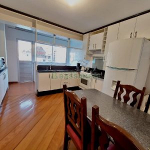 Apto Mobiliado com 140m², 3 dormitórios, 1 vaga, no bairro São Pelegrino em Caxias do Sul para Comprar