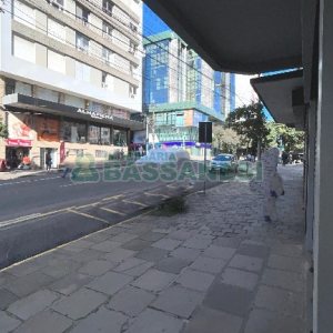 Loja com 250m², no bairro São Pelegrino em Caxias do Sul para Alugar