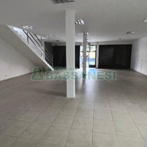 Loja com 250m², no bairro São Pelegrino em Caxias do Sul para Alugar