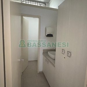 Loja com 250m², no bairro São Pelegrino em Caxias do Sul para Alugar