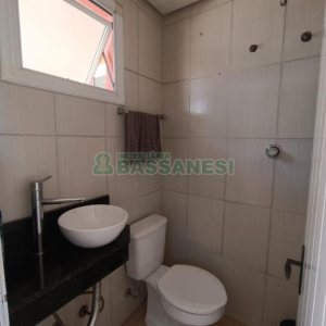 Casa com 332m², 4 dormitórios, 8 vagas, no bairro Desvio Rizzo em Caxias do Sul para Comprar