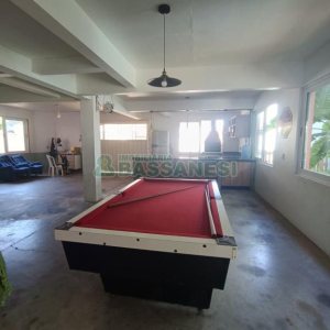 Casa com 332m², 4 dormitórios, 8 vagas, no bairro Desvio Rizzo em Caxias do Sul para Comprar