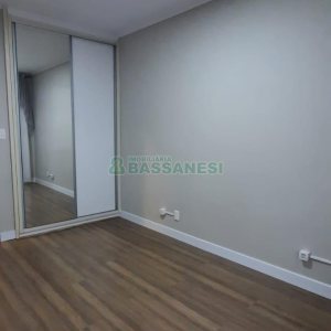 Apartamento com 90m², 3 dormitórios, 1 vaga, no bairro Petrópolis em Caxias do Sul para Comprar