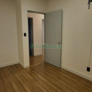 Apartamento com 90m², 3 dormitórios, 1 vaga, no bairro Petrópolis em Caxias do Sul para Comprar