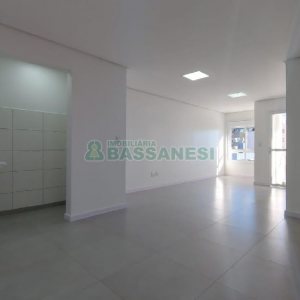 Apartamento com 42m², 1 dormitório, 1 vaga, no bairro Lourdes em Caxias do Sul para Alugar
