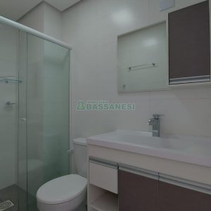 Apartamento com 42m², 1 dormitório, 1 vaga, no bairro Lourdes em Caxias do Sul para Alugar