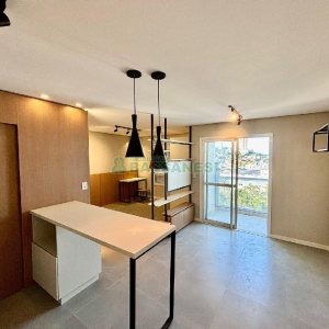 Apto Mobiliado com 42m², 1 dormitório, 1 vaga, no bairro Lourdes em Caxias do Sul para Alugar