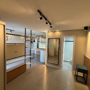 Apto Mobiliado com 42m², 1 dormitório, 1 vaga, no bairro Lourdes em Caxias do Sul para Alugar