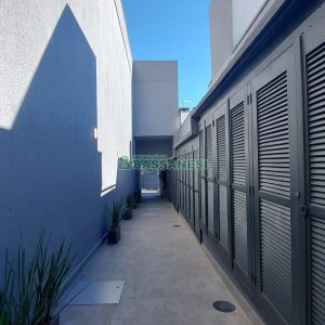 Apto Mobiliado com 42m², 1 dormitório, 1 vaga, no bairro Lourdes em Caxias do Sul para Alugar