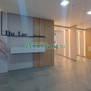 Apto Mobiliado com 42m², 1 dormitório, 1 vaga, no bairro Lourdes em Caxias do Sul para Alugar