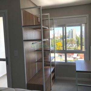 Apto Mobiliado com 42m², 1 dormitório, 1 vaga, no bairro Lourdes em Caxias do Sul para Alugar