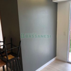 Apartamento com 40m², 2 dormitórios, 1 vaga, no bairro Petrópolis em Caxias do Sul para Alugar