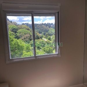 Apartamento com 40m², 2 dormitórios, 1 vaga, no bairro Petrópolis em Caxias do Sul para Alugar