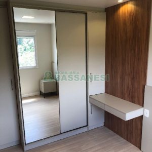 Apartamento com 40m², 2 dormitórios, 1 vaga, no bairro Petrópolis em Caxias do Sul para Alugar