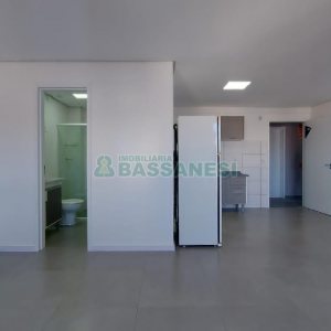 Apartamento com 42m², 1 dormitório, 1 vaga, no bairro Lourdes em Caxias do Sul para Alugar