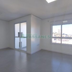 Apartamento com 42m², 1 dormitório, 1 vaga, no bairro Lourdes em Caxias do Sul para Alugar