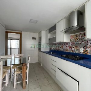 Apto Mobiliado com 260m², 3 dormitórios, 3 vagas, no bairro Centro em Caxias do Sul para Alugar