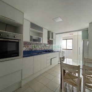 Apto Mobiliado com 260m², 3 dormitórios, 3 vagas, no bairro Centro em Caxias do Sul para Alugar