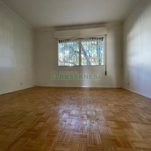 Apartamento com 112m², 3 dormitórios, 1 vaga, no bairro Centro em Caxias do Sul para Alugar