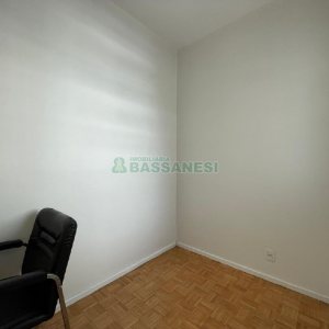 Apartamento com 112m², 3 dormitórios, 1 vaga, no bairro Centro em Caxias do Sul para Alugar