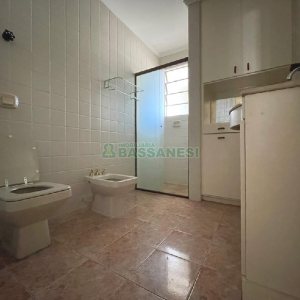 Apartamento com 112m², 3 dormitórios, 1 vaga, no bairro Centro em Caxias do Sul para Alugar