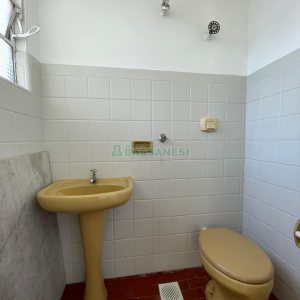 Apartamento com 112m², 3 dormitórios, 1 vaga, no bairro Centro em Caxias do Sul para Alugar