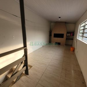 Casa com 200m², 3 dormitórios, 2 vagas, no bairro Cinqüentenário em Caxias do Sul para Comprar