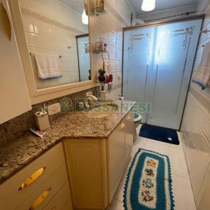 Apto Mobiliado com 82m², 2 dormitórios, 1 vaga, no bairro Santa Catarina em Caxias do Sul para Comprar