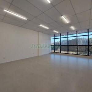 Sala com 35m², no bairro São Ciro em Caxias do Sul para Alugar