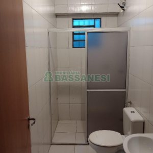 Pavilhão com 286m², no bairro Ana Rech em Caxias do Sul para Alugar