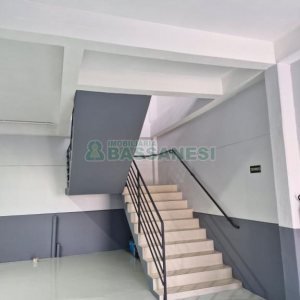 Pavilhão com 334m², no bairro De Lazzer em Caxias do Sul para Comprar